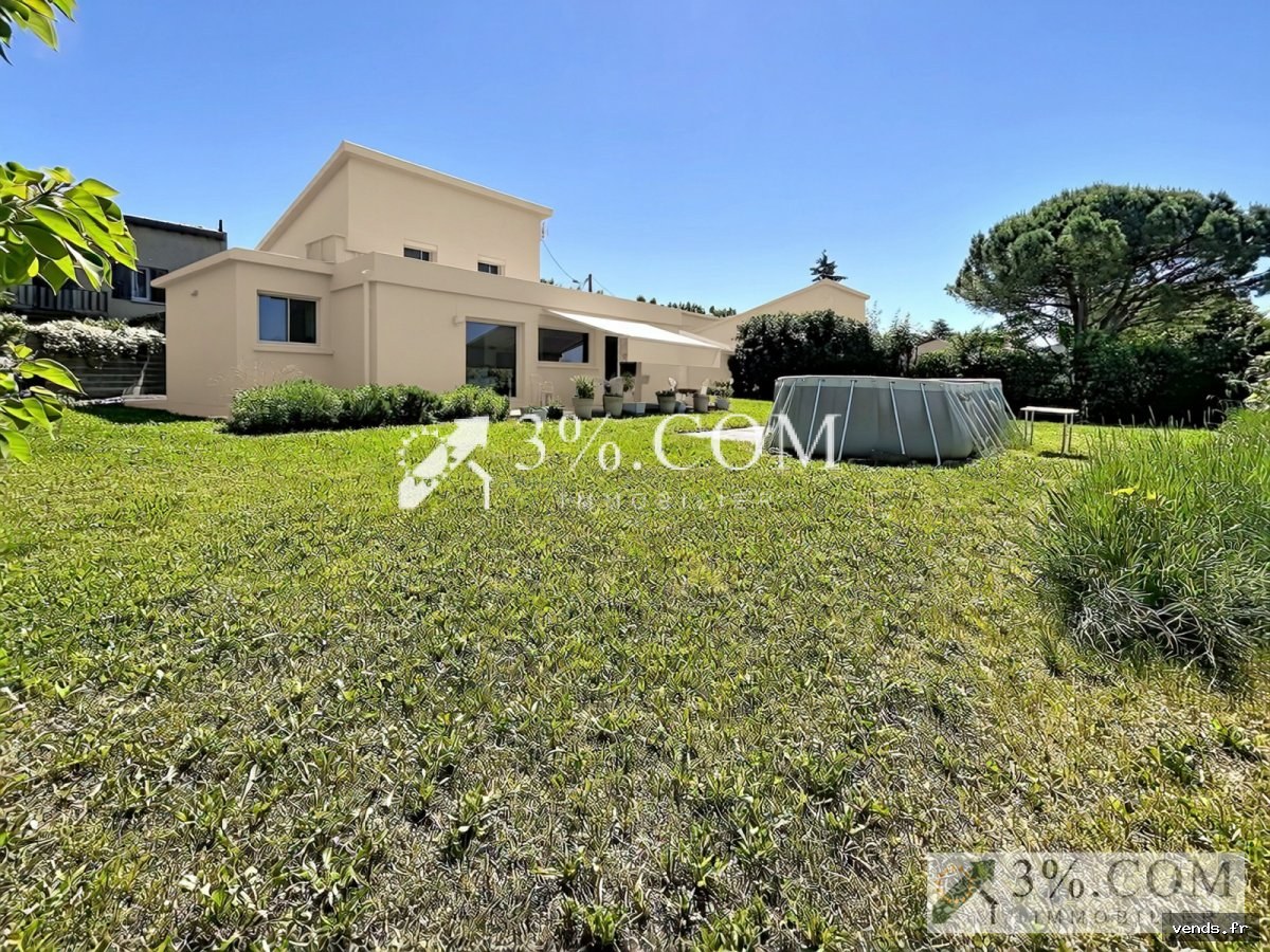 Maison 175 m2 habitables plus annexes avec vue panoramique