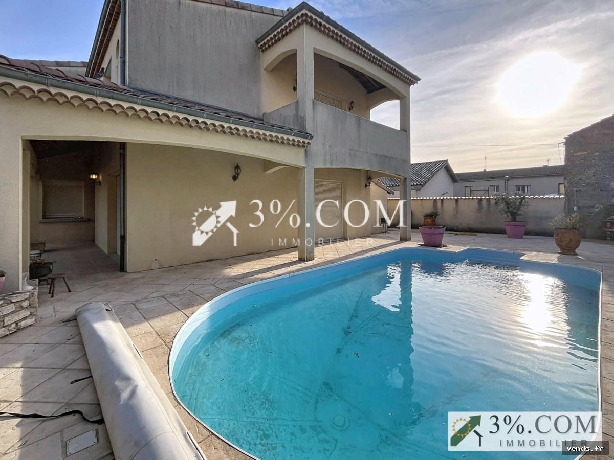 Maison 178 m2 habitables avec garage et piscine