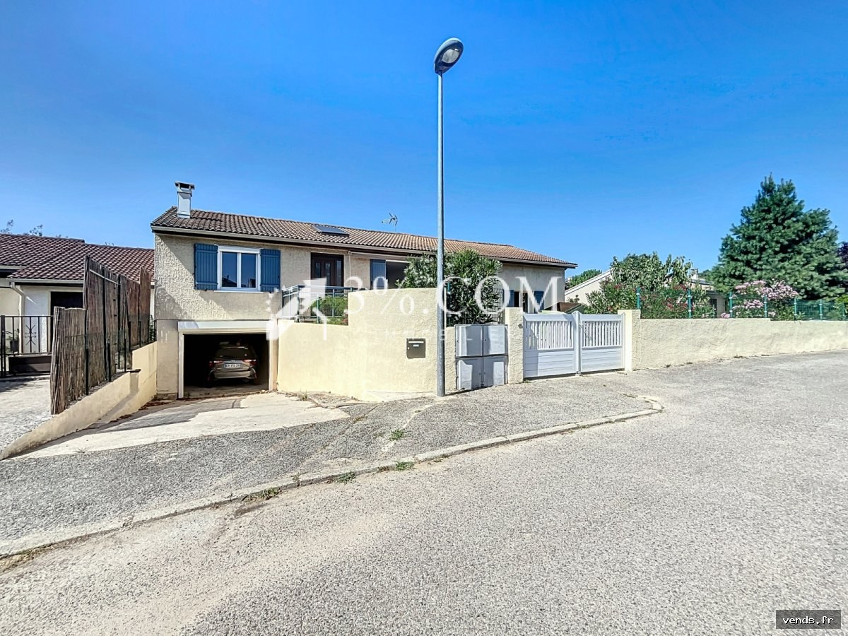 Maison 3 pièce(s) 2 chambre(s) 81 m²