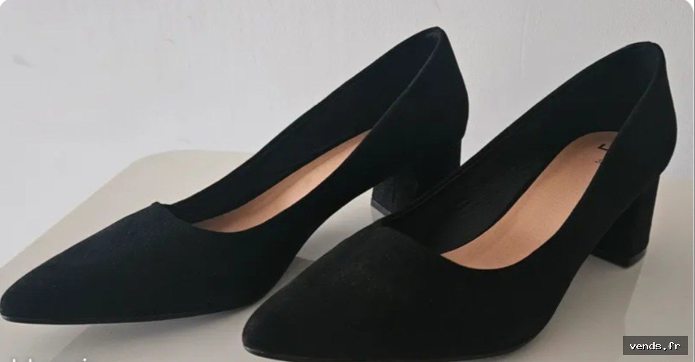 Chaussures neuves taille 38