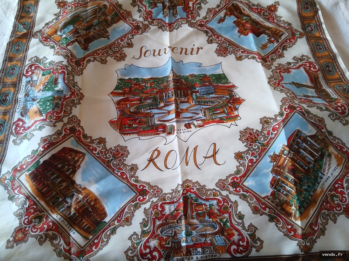 Lot 2 foulards  souvenirs