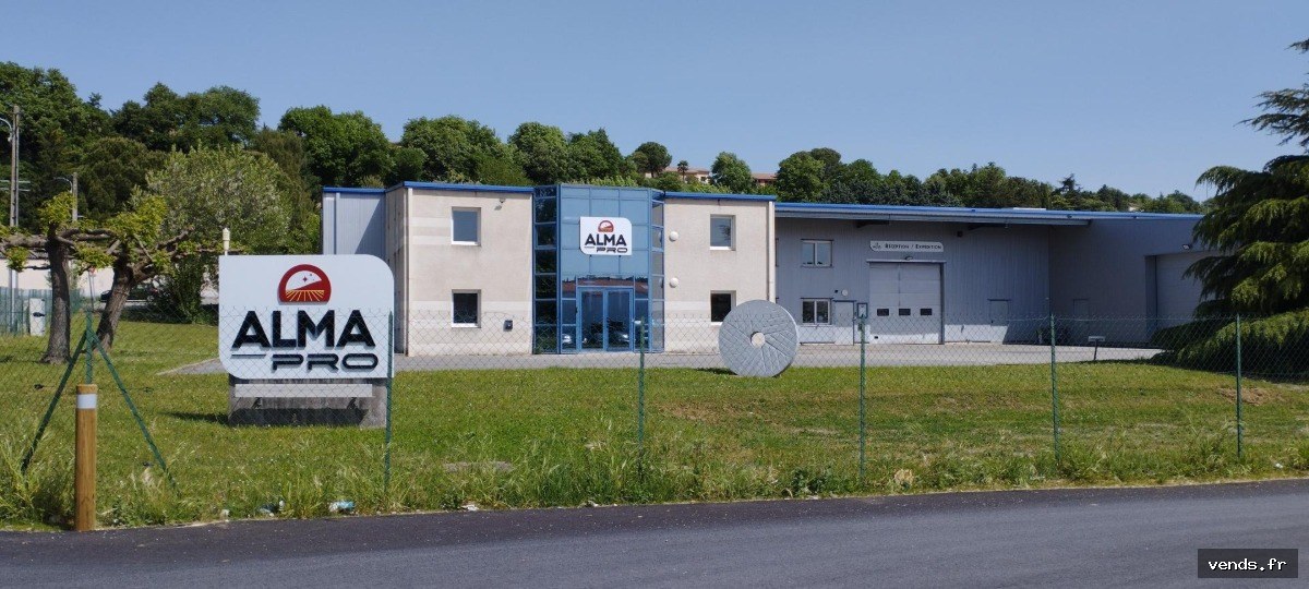 Bâtiment industriel de 1 950 m² à Saint-Donat-sur-l’Herbasse