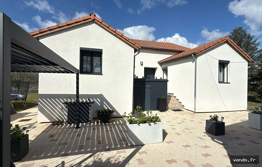 Maison 8 pièce(s) 4 chambre(s) 125 m²