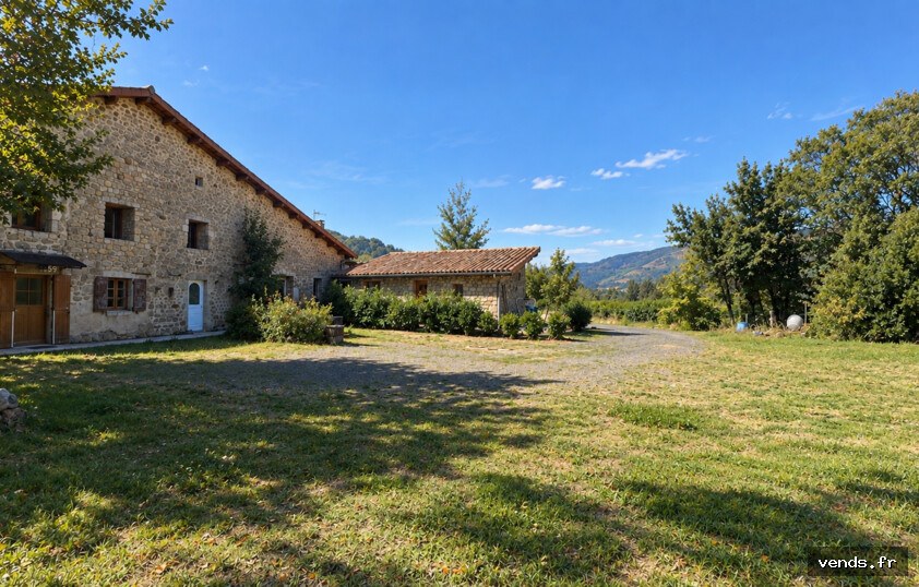 Maison 7 pièce(s) 4 chambre(s) 214 m²