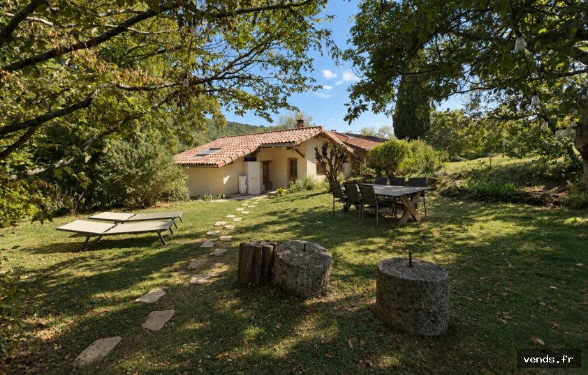Maison 7 pièce(s) 5 chambre(s) 210 m²